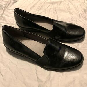 Life Stride Wedge Loafer 10M with Memory Foam